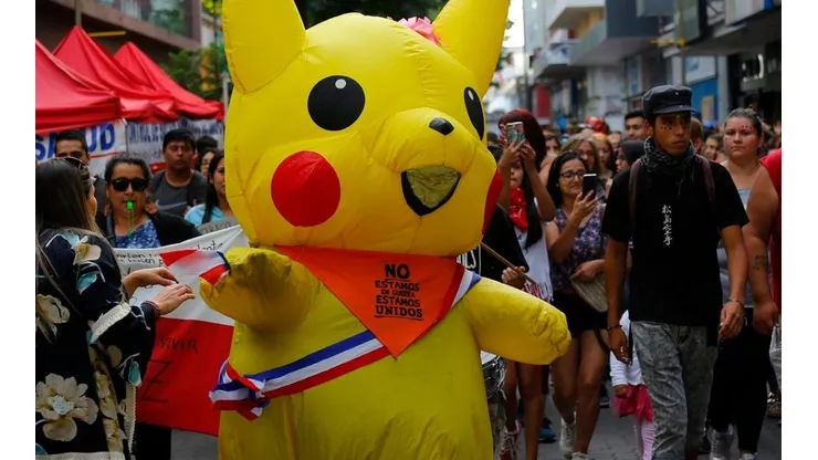 Tía Pikachu durante una manifestación | Foto: Agencia Uno