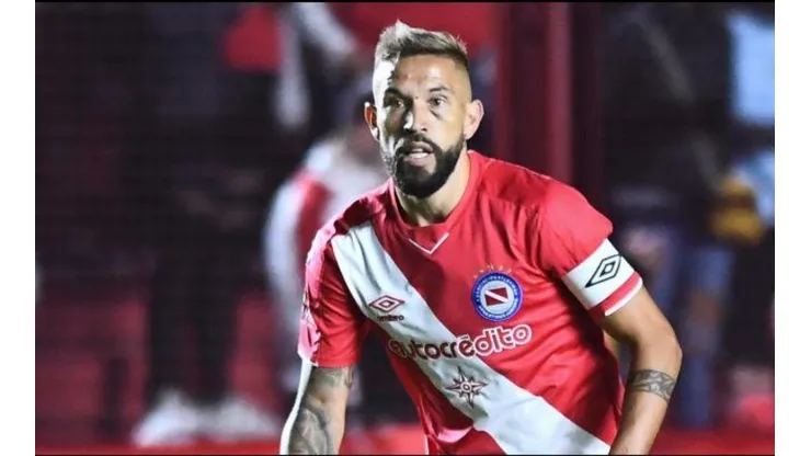 Torrén es seguido por Colo Colo