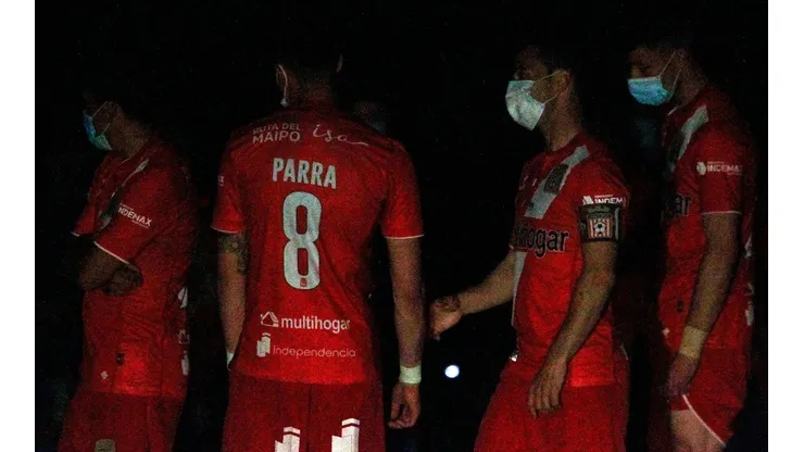 Curicó Unido se quedó sin luz en el partido de anoche y hoy confirmó un caso de coronavirus en el equipo