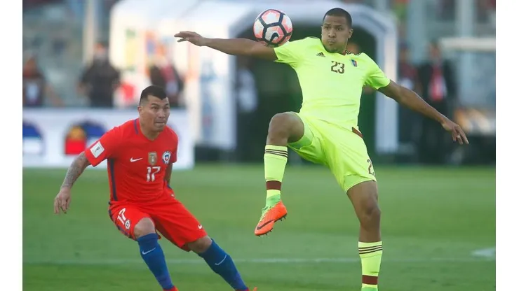 Venezuela recibe a Chile obligado a ganar