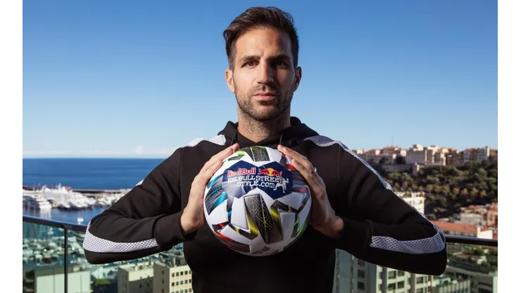 Cesc Fábregas será el encargado de elegir a los ganadores de la nueva categoría "Mejor Truco" del Red Bull Street Style 2020.
