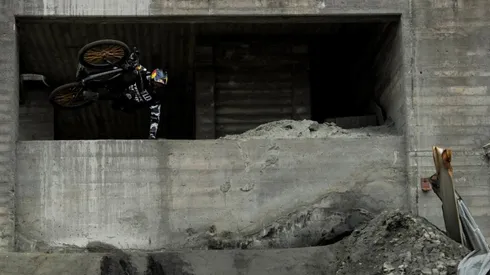 La increíble performance de Brandon Semenuk en una mina abandonada