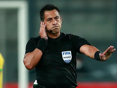 Video: Hinchas peruanos llenan de insultos a Julio Bascuñán