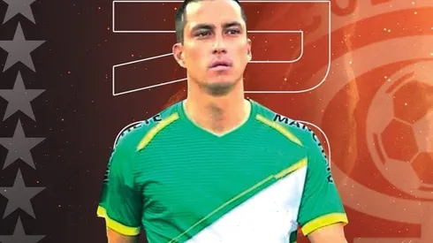 Después de dos años en Perú, el delantero vuelve al fútbol chileno.