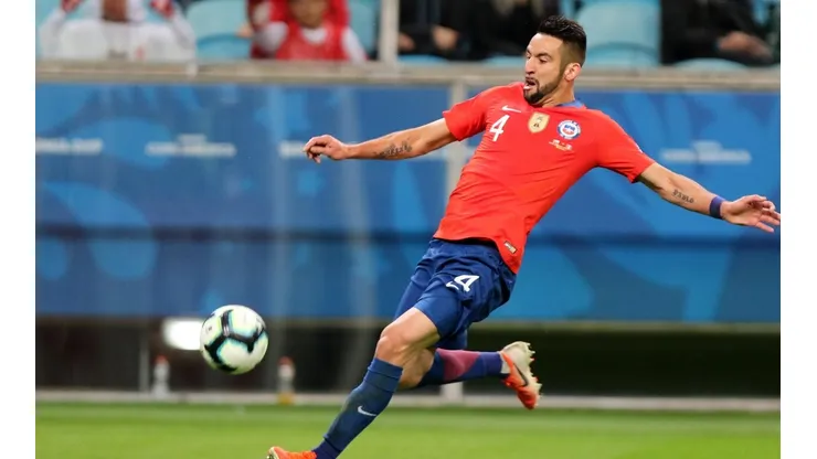Isla será titular este martes en el Nacional ante Colombia.