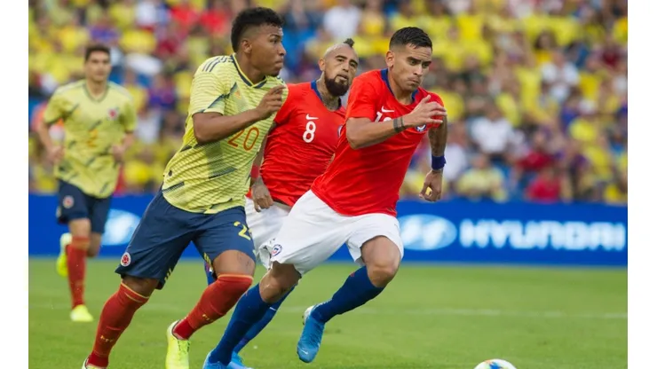 La Roja recibirá a Colombia en el Nacional con una defensa renovada.