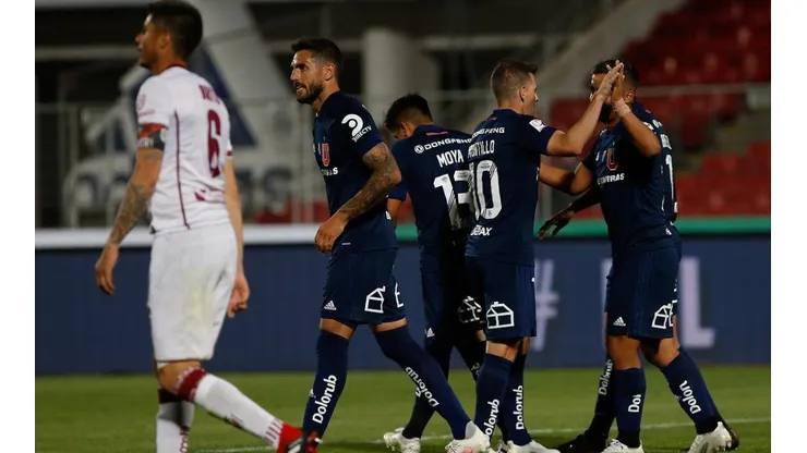 Joaquín Larrivey le dio la victoria a la U ante La Serena
