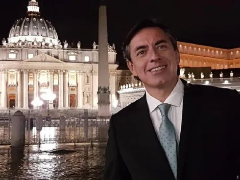 Claudio Fariña encontró trabajo de garzón en un restaurante de comida peruana