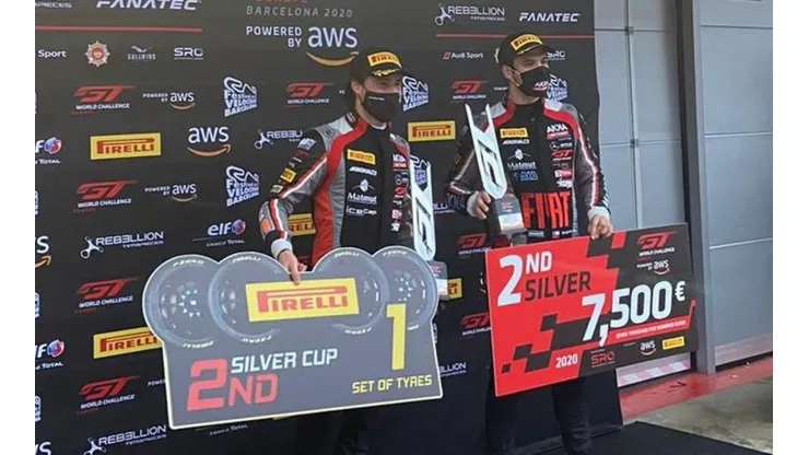 El chileno de 21 ya suma dos podios en la temporada del torneo europeo de Gran Turismo.