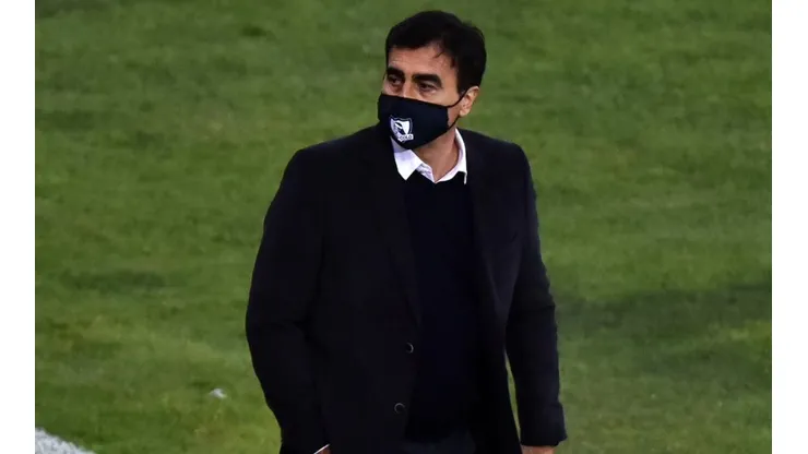 Gustavo Quinteros en su debut con Colo Colo.