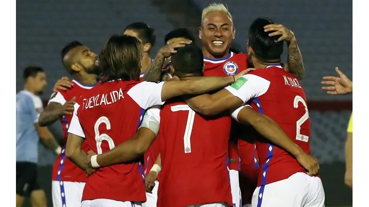Sierralta agradece la confianza de Charles, Alexis y Vidal ante Uruguay.