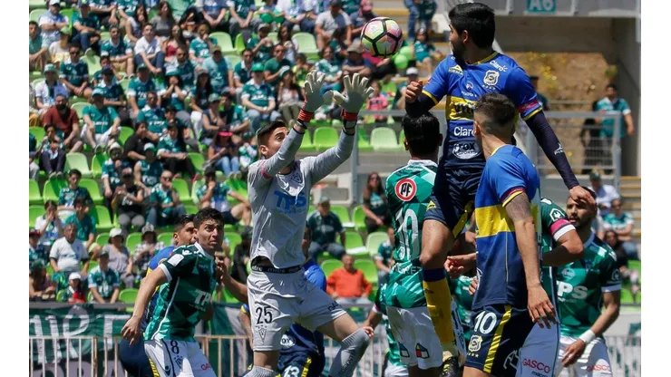 Desde 2017 que Everton y Santiago Wanderers no se ven las caras en Primera División. Este 2020 se vuelven a ver en el Estadio Sausalito en una nueva versión del Clásico Porteño.