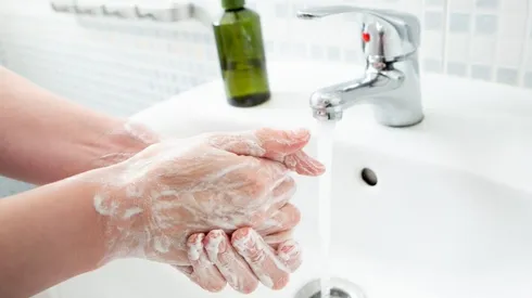 Lavado de manos es clave en la lucha contra la propagación del virus | Foto: Getty Images