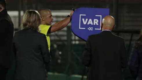 Éber Aquino, protagonista total del Chile vs Uruguay.