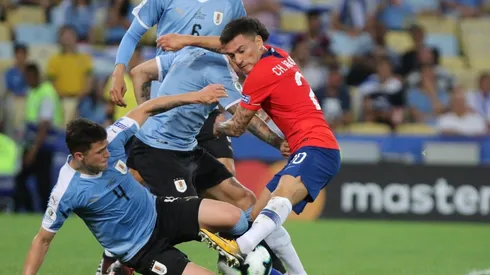 La Roja quiere romper la historia y sumar su primer triunfo en el Centenario.