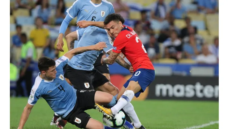 La Roja quiere romper la historia y sumar su primer triunfo en el Centenario.