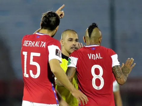 La Roja cae en escandaloso partido