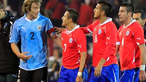 Diego Lugano enfrentando a Chile en la Copa América 2011