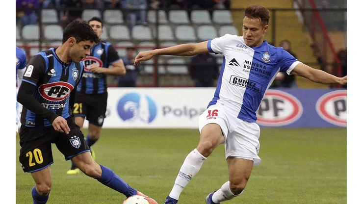 Huachipato y Antofagasta se enfrentan en Talcahuano