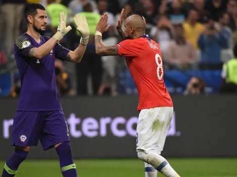 Johnny Herrera se la juega por Gabriel Arias