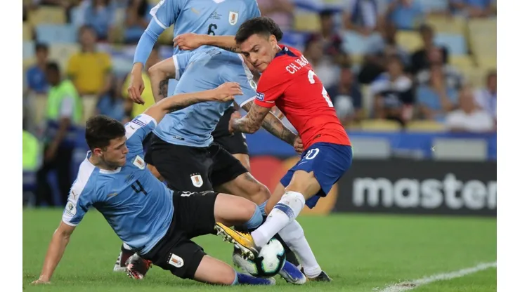 Chile debuta con Uruguay en el inicio del camino a Qatar 2022 en el Estadio Centenario de Montevideo, ante Uruguay.