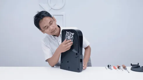 La PlayStation 5 desmontada con todos sus componentes