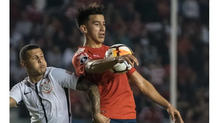 Fernando Gaibor fue dirigido por Gustavo Quinteros en Emelec. Hoy su pase pertenece a Independiente, aunque él se declara libre por unas deudas.