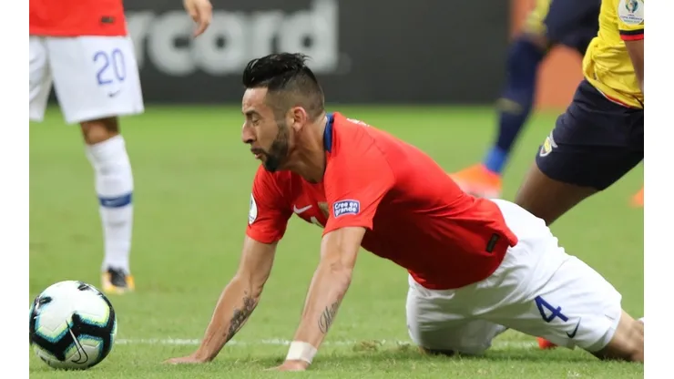 Mauricio Isla está descartado del encuentro de la selección este jueves ante Uruguay, por las Eliminatorias Qatar 2022