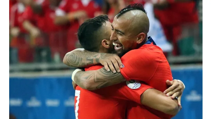 En esta posición queremos ver a Alexis Sánchez y Arturo Vidal: abrazados y celebrando una nueva victoria