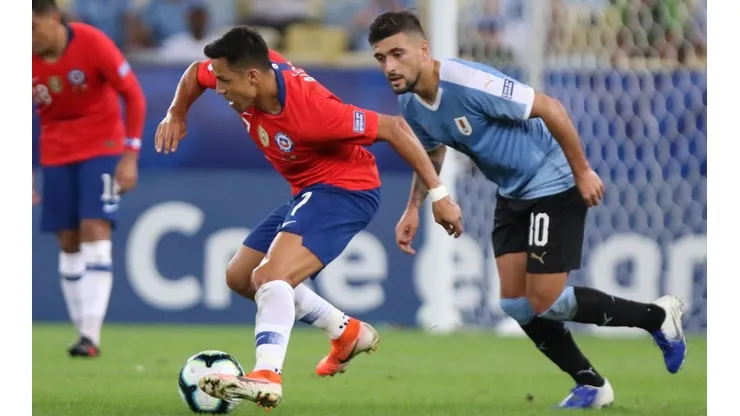 Chile ante Uruguay en la última Copa América. Este jueves se vuelven a encontrar.