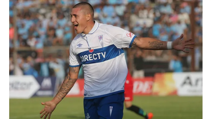 Castillo se gana el repudio por dichos contra la U