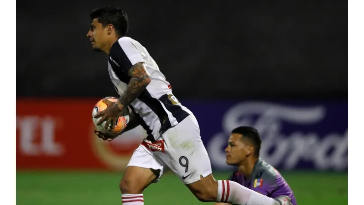 Patricio Rubio enfrentando a Estudiantes de Mérida