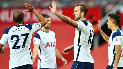 Los Spurs barren con los Reds Devils en Old Trafford