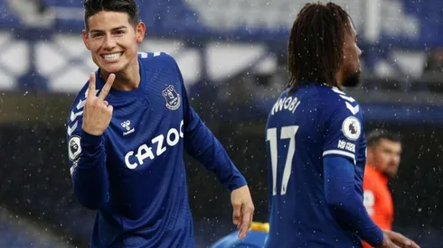 Los futbolistas colombianos lideraron el nuevo triunfo del Everton.