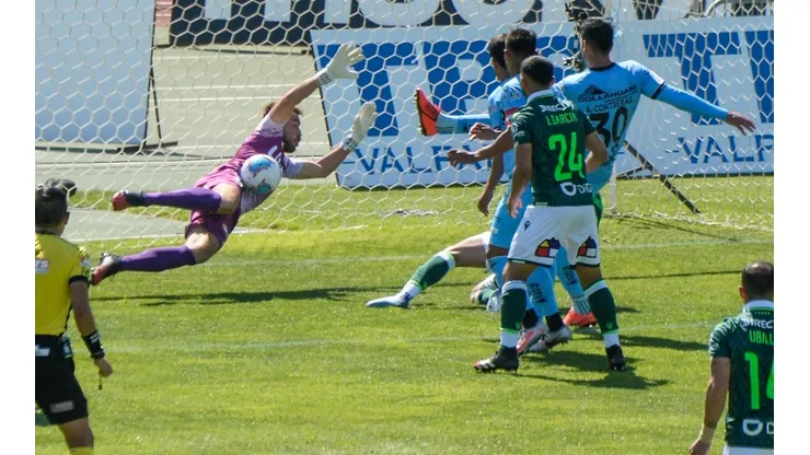 Santiago Wanderers alcanzó la medianía de la tabla gracias a su victoria sobre Deportes Iquique