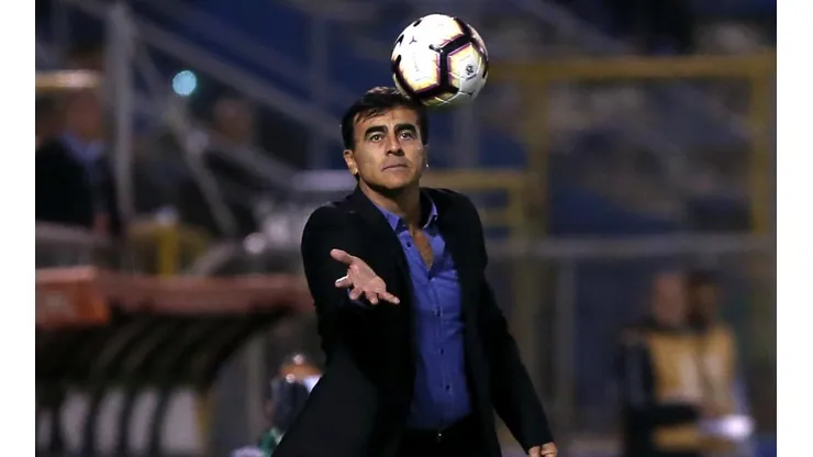 Gustavo Quinteros es favorito, ya reconocido por Colo Colo como nombre en carpeta y puede ser ratificado el sábado.