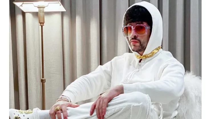 Bad Bunny agotó sus Crocs en 15 minutos
