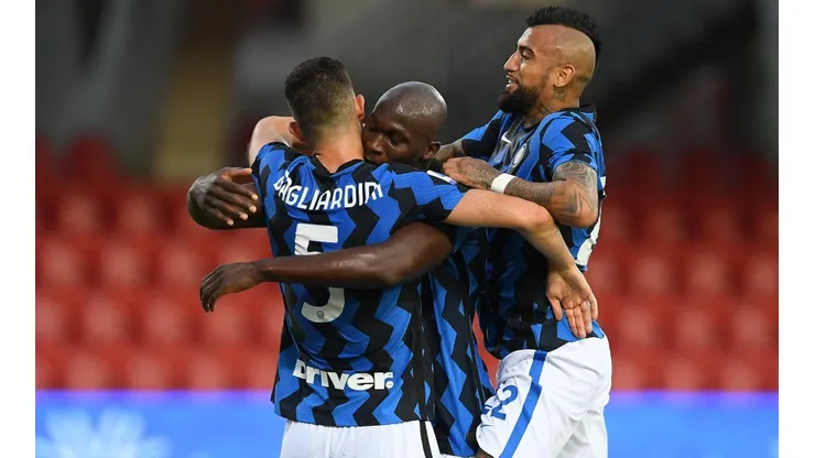 Gagliardini, Lukaku y Arturo Vidal en la goleada del Inter a Benevento.
