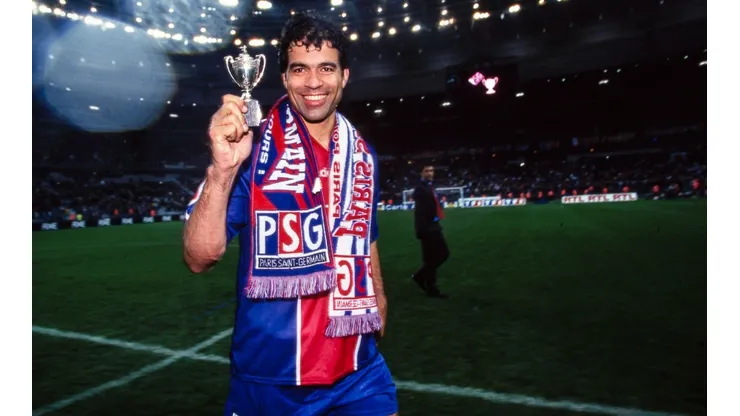 Rai con la camiseta del PSG