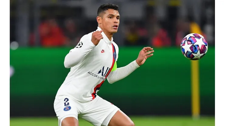 Silva habló sin tapujos con France Football acerca de su amarga salida del PSG.