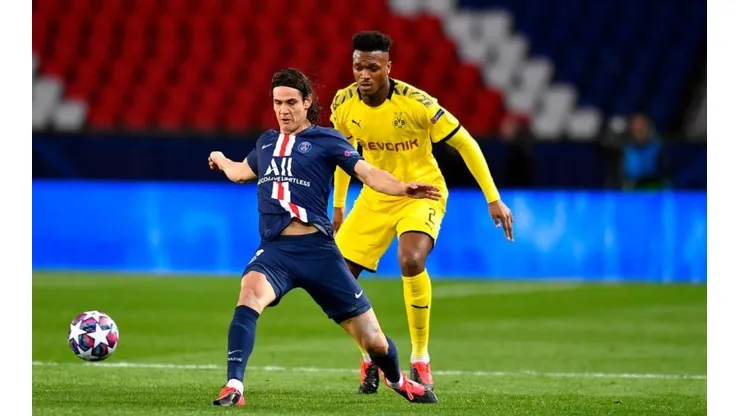 Cavani sigue buscando club para la temporada que ya está en marcha