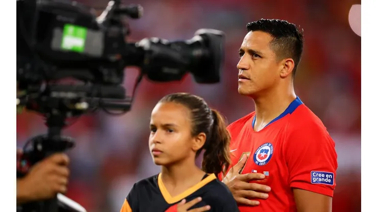 La carta busca cambiar la hora de emisión de la franja del plebiscito para no interrumpir el partido de La Roja.