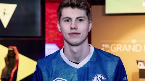 Tim Latka donará el dinero que le da el club le da para FIFA Points a la Fundación Robert Enke.