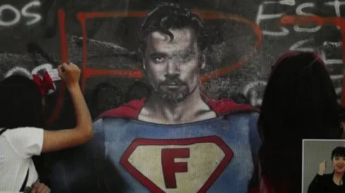 El hermano de Camiroaga criticó que se ocupe al fallecido animador como imagen política.