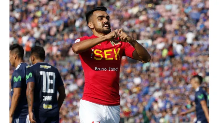 Misael Dávila celebra ante la U en 2018