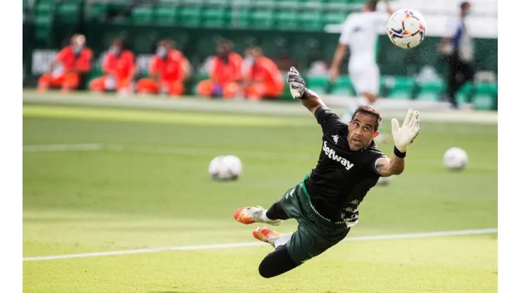 Claudio Bravo no estará ante Real Madrid