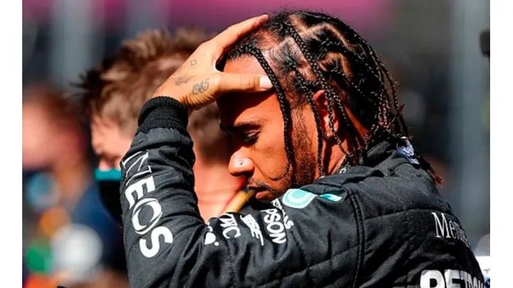 Hamilton cruzó la meta tercero en Rusia, tras Bottas y Verstappen.