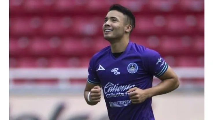 El defensor marca su segundo gol en México.
