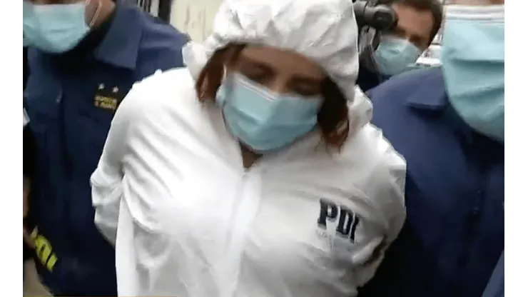 Denisse Llanos fue trasladada hasta la Brigada de Homicidios de la PDI.