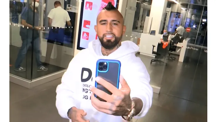 Arturo Vidal no entrenó con el Inter y dedicó el día a los trámites.